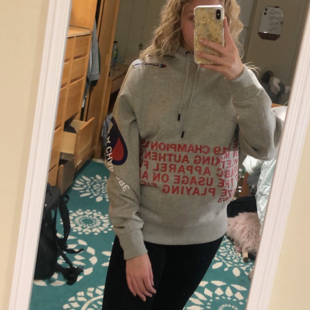 Champion Sweatshirt